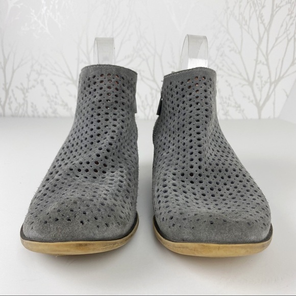 LUCKY BRAND Bayley Gray Perforated Ankle Boot Bootie 8.5 - Picture 6 of 11